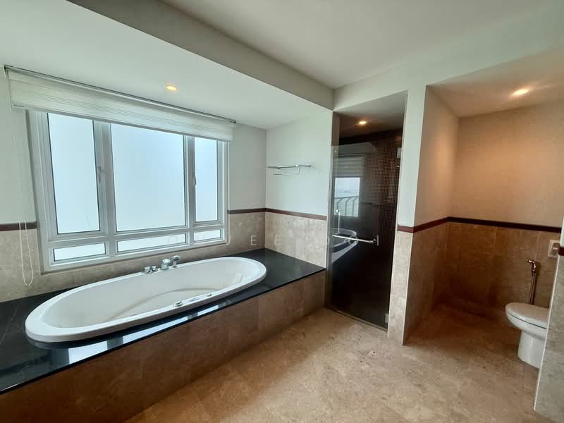 Kondominium untuk Disewa di 11 Gurney Drive - Quvee Ooi - Bathroom - PropertyGuru.com.my