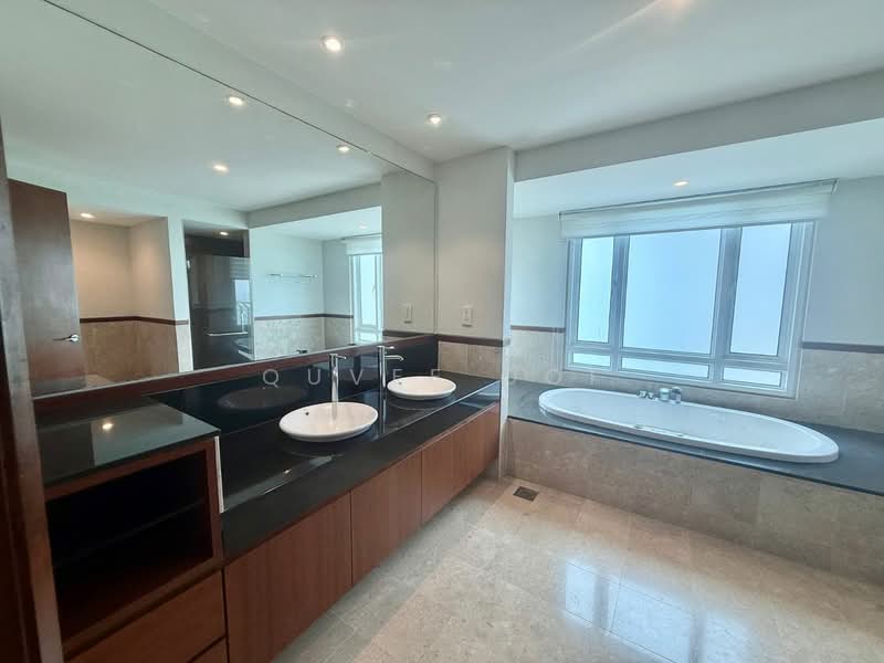 Kondominium untuk Disewa di 11 Gurney Drive - Quvee Ooi - Bathroom - PropertyGuru.com.my