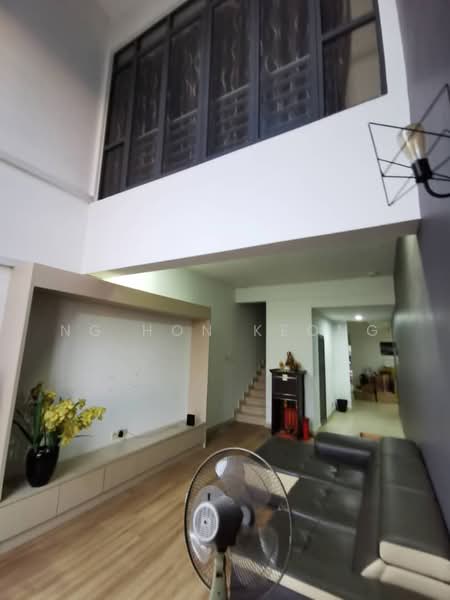 Kedai / Pejabat untuk Dijual di Puchong (Selangor) - Ng Hon Keong - Living Room - PropertyGuru.com.my