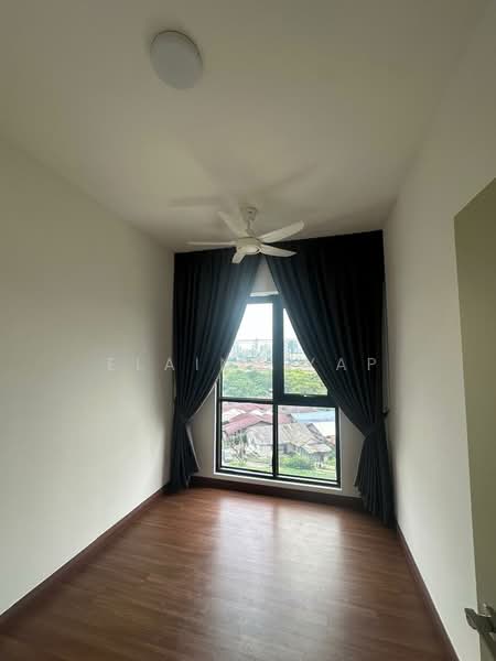 Kondominium untuk Dijual di Paraiso Residence @ The Earth - Elaine Yap - Bedroom - PropertyGuru.com.my