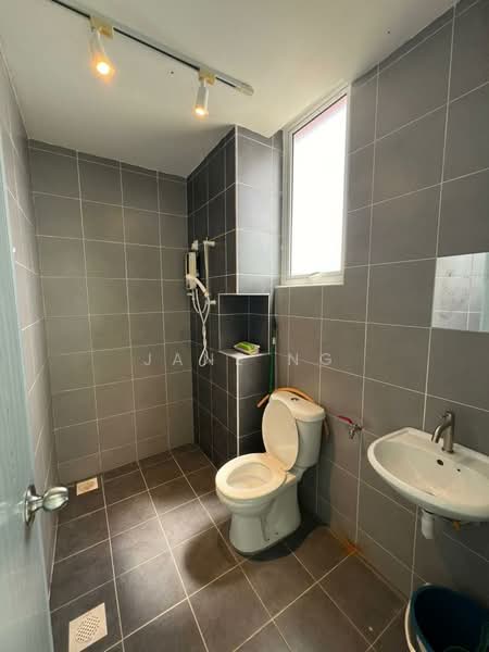 Condominium for Rent at Spectrum Residence (Alam Permai) - Jane Ng - Bathroom - PropertyGuru.com.my