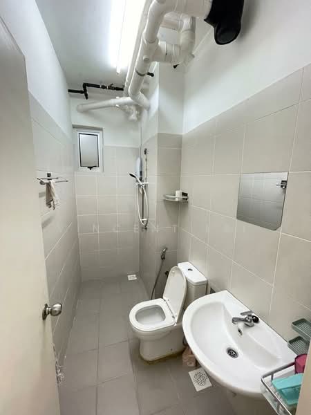 Apartment for Rent at Residensi Seri Wahyu - Vincent Lai - Bathroom - PropertyGuru.com.my