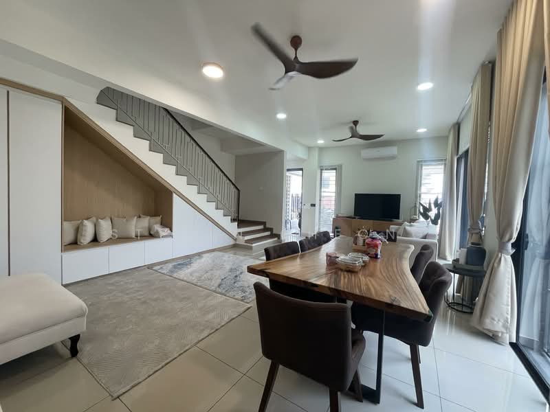 2-storey Terraced House for Sale in Elmina (Shah Alam) - Steven Cheong - Living Room - PropertyGuru.com.my