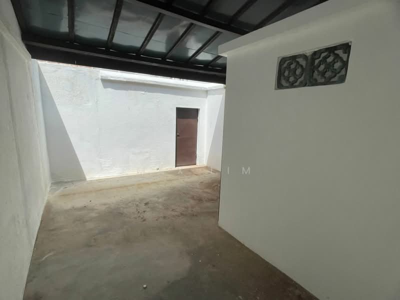 Kedai untuk Disewa di George Town (Penang) - Max Lim - Exterior - PropertyGuru.com.my