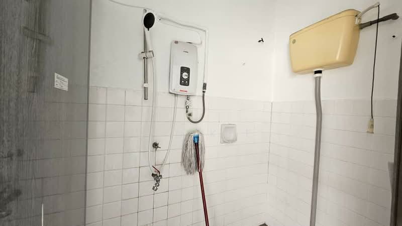 2-storey Terraced House for Sale in Taman Desa (Kuala Lumpur) - Jun Kee - Bathroom - PropertyGuru.com.my