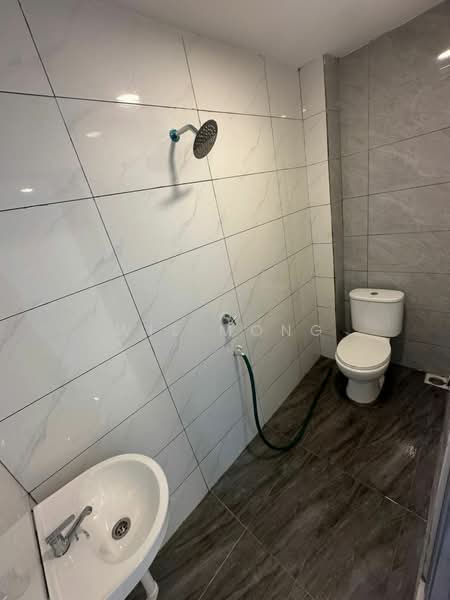 2-storey Terraced House for Sale in Taman Puteri Wangsa (Ulu Tiram) - Wil Mong - Bathroom - PropertyGuru.com.my