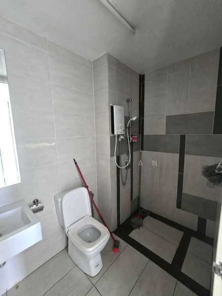 Condominium for Rent at 9Ine (Residensi Sembilan) - Ryan Tan - Bathroom - PropertyGuru.com.my