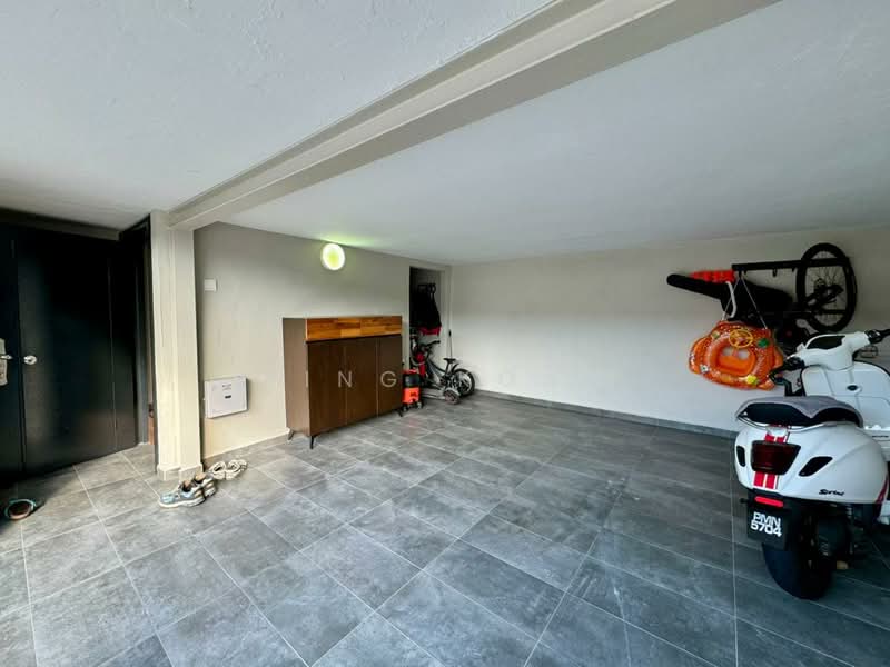 Rumah Teres 1.5 Tingkat untuk Dijual di Fettes Park (Tanjung Tokong) - Ping Koay - Car Park - PropertyGuru.com.my