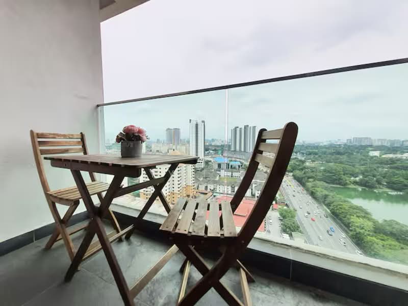 Servis Apartment untuk Dijual di Horizon Suites - YY Teo - Balcony - PropertyGuru.com.my