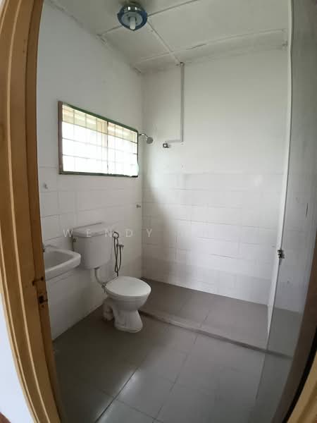2-storey Terraced House for Rent in Saujana Puchong (Puchong) - Wendy Chin - Bathroom - PropertyGuru.com.my