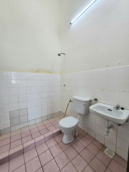 2-storey Terraced House for Rent in Saujana Puchong (Puchong) - Wendy Chin - Bathroom - PropertyGuru.com.my