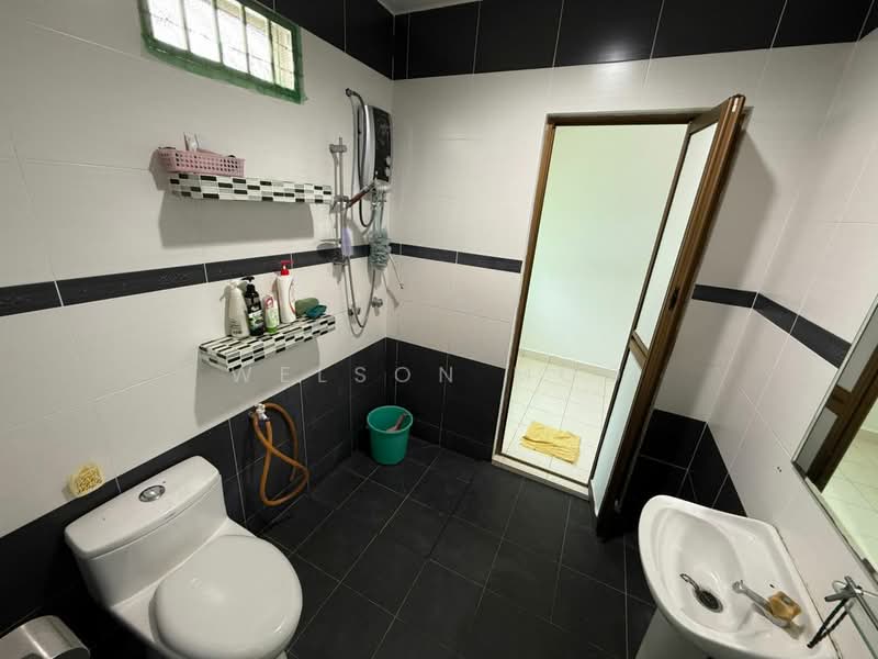 Rumah Teres 2 Tingkat untuk Dijual di Taman Sierra Ukay (Ulu Kelang) - Welson Moo - Bathroom - PropertyGuru.com.my