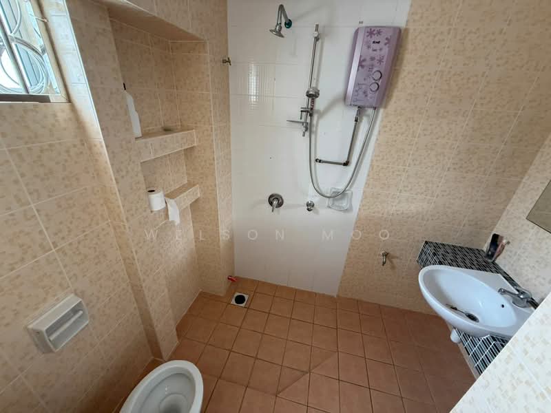 Rumah Teres 2 Tingkat untuk Dijual di Taman Sierra Ukay (Ulu Kelang) - Welson Moo - Bathroom - PropertyGuru.com.my