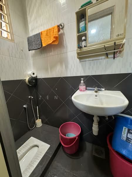 Terraced House for Sale in Taman Rakan (Kajang) - Zen Law - Bathroom - PropertyGuru.com.my