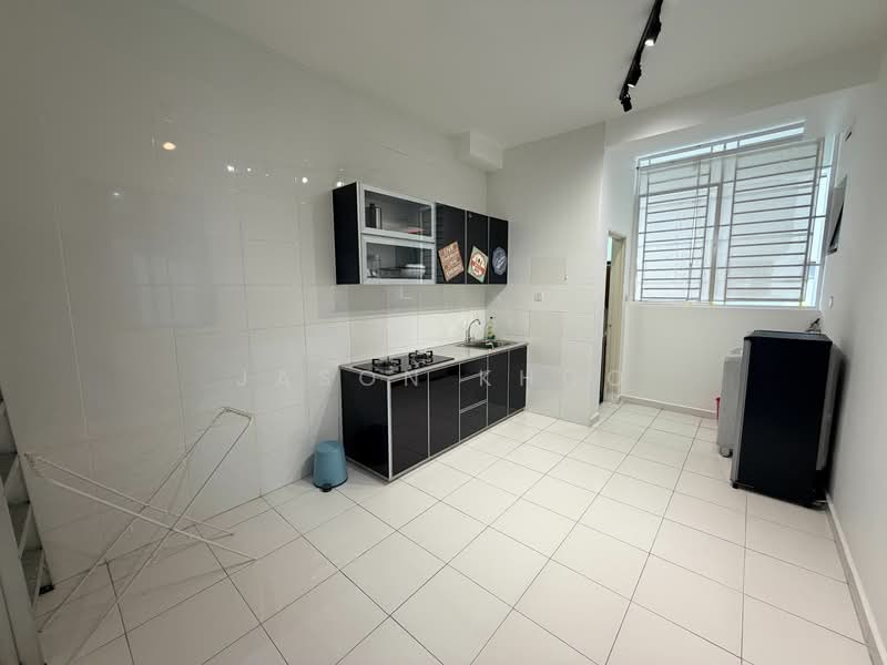 Service Residence for Rent at Sky Gardens Residences - Jason Khoo - Kitchen - PropertyGuru.com.my
