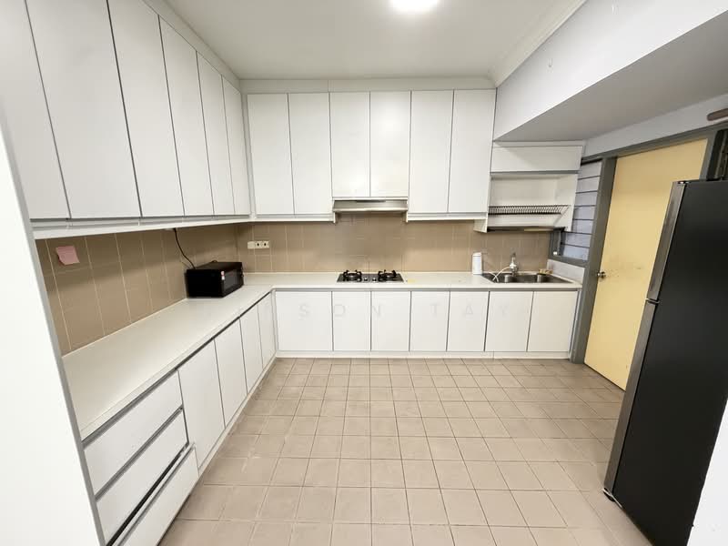 Kondominium untuk Disewa di Menara Bukit Ceylon - Winson Tay - Kitchen - PropertyGuru.com.my