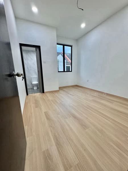 2-storey Terraced House for Sale in Bandar Baru Permas Jaya (Permas Jaya) - Elissa Chong - Interior - PropertyGuru.com.my