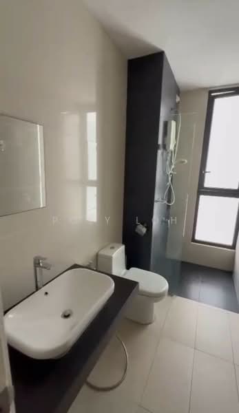 Servis Apartment untuk Disewa di Eco Nest - Poey Loh - Bathroom - PropertyGuru.com.my