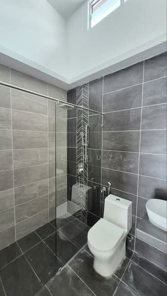 Rumah Berkembar untuk Dijual di Klebang Ria (Chemor) - Lee Muzi - Bathroom - PropertyGuru.com.my