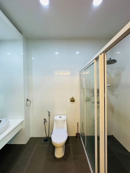 Bungalow for Sale in Seri Kembangan (Selangor) - Sheikh Imran - PropertyGuru.com.my