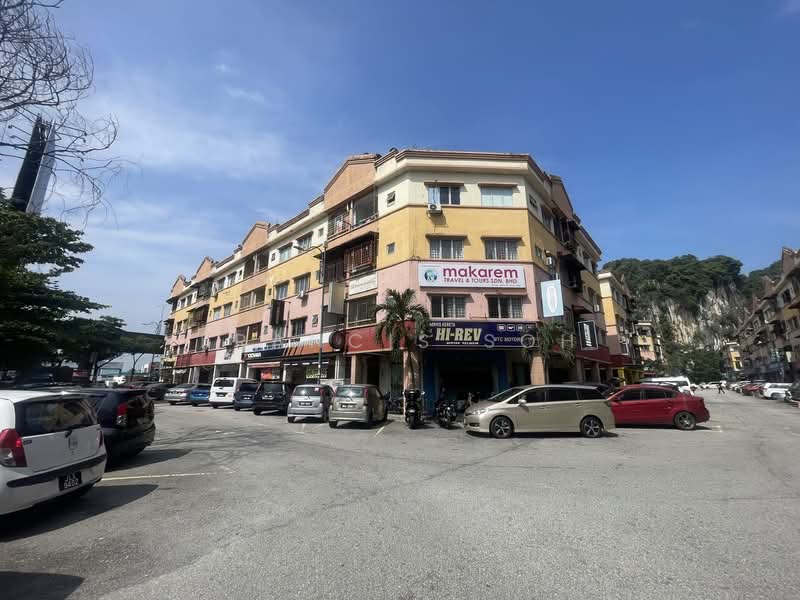 Shop for Sale in Sunway Batu Caves (Batu Caves) - Francis Soh - Exterior - PropertyGuru.com.my