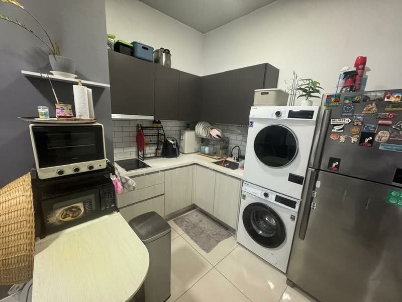 Servis Apartment untuk Disewa di Serviced Residence @ Fera Residence @ The Quartz WM - Chee Seng - Kitchen - PropertyGuru.com.my