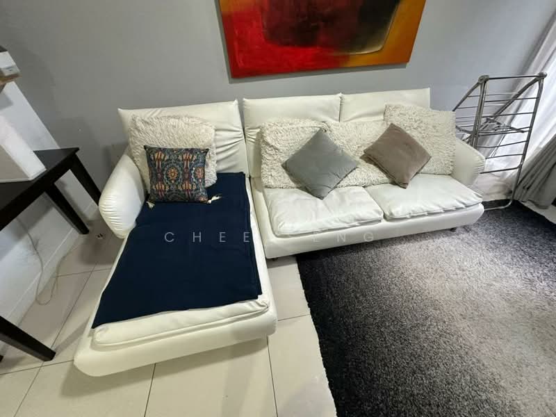 Servis Apartment untuk Disewa di Serviced Residence @ Fera Residence @ The Quartz WM - Chee Seng - Living Room - PropertyGuru.com.my