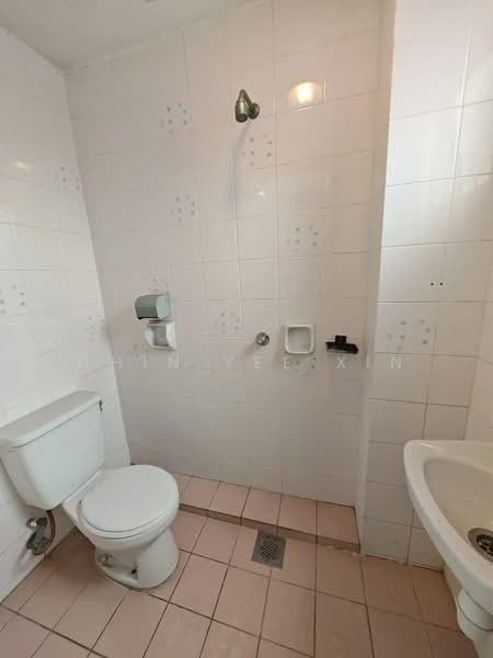 Condominium for Sale at Damansara Villa - Chin Yee Xin - Bathroom - PropertyGuru.com.my