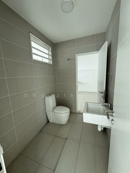 2-storey Terraced House for Sale in Bandar Sri Sendayan (Negeri Sembilan) - Ong Jia Hui - PropertyGuru.com.my