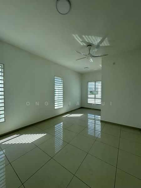 2-storey Terraced House for Sale in Bandar Sri Sendayan (Negeri Sembilan) - Ong Jia Hui - PropertyGuru.com.my