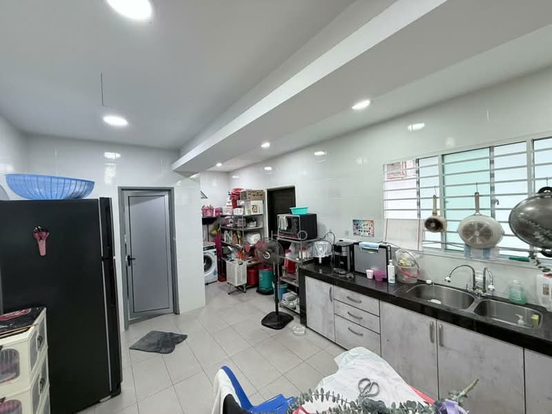 2-storey Terraced House for Sale in Kota Kemuning (Shah Alam) - Jun hong - Kitchen - PropertyGuru.com.my