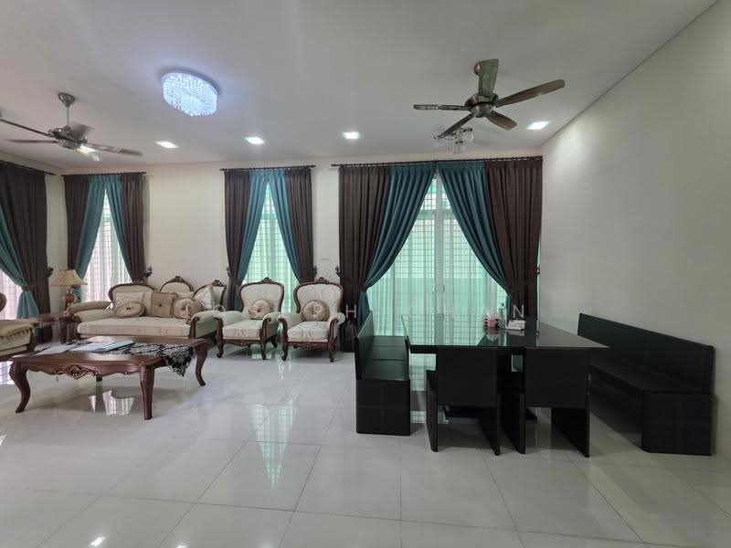 Bungalow House for Sale in Seksyen 4 (Shah Alam) - Joseph Chan - Living Room - PropertyGuru.com.my