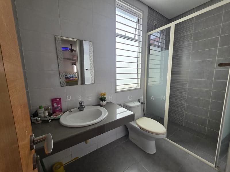 Bungalow House for Sale in Seksyen 4 (Shah Alam) - Joseph Chan - Bathroom - PropertyGuru.com.my