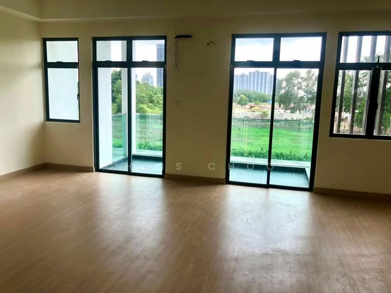 3-storey Terraced House for Sale in Bandar Nusaputra (Puchong) - Chris Choo - Balcony - PropertyGuru.com.my