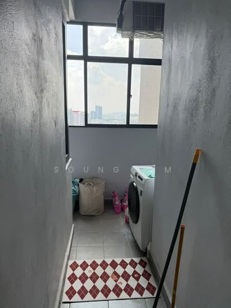 Servis Apartment untuk Dijual di Aera Residence - Soung Lim - Balcony - PropertyGuru.com.my