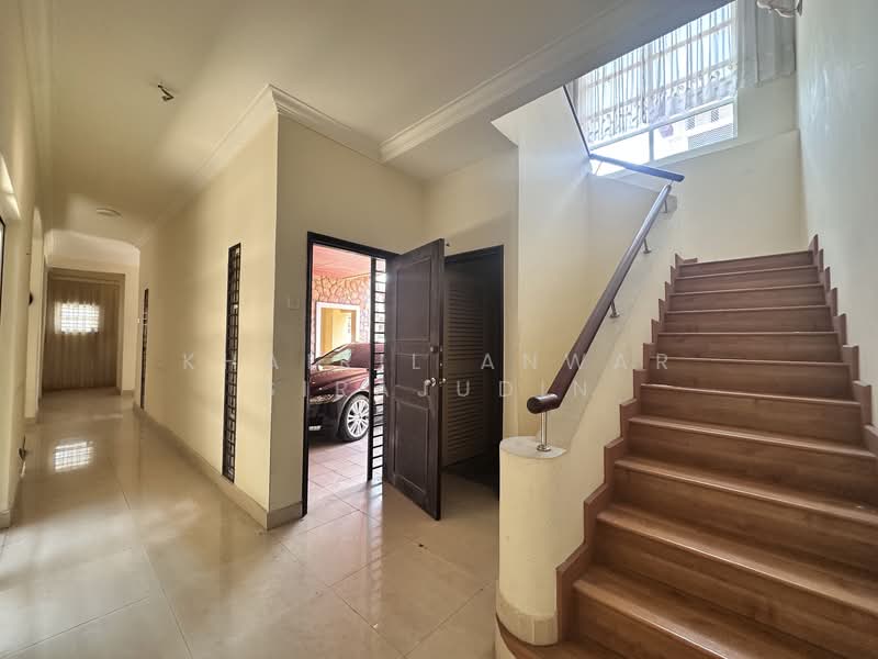Bungalow for Sale in Presint 14 (Putrajaya) - Khairil Anwar Sirajudin - Entrance - PropertyGuru.com.my