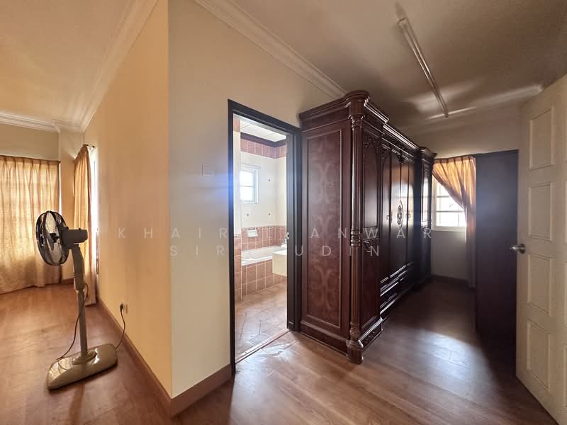 Bungalow for Sale in Presint 14 (Putrajaya) - Khairil Anwar Sirajudin - Bathroom - PropertyGuru.com.my