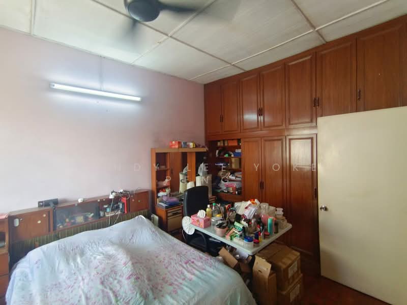 2-storey Terraced House for Sale in Taman Overseas Union (Taman Oug) (Jalan Klang Lama (Old Klang Road)) - Cindy Lee Yoke Peng - Bedroom - PropertyGuru.com.my