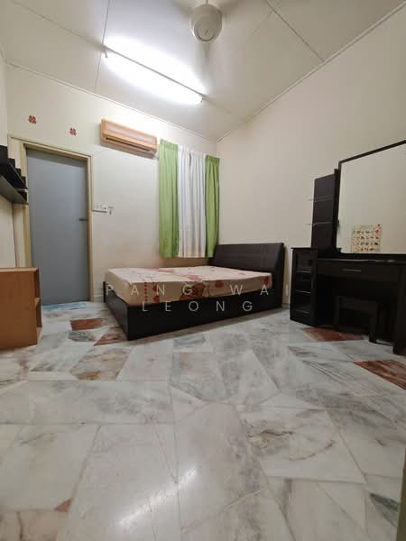 Rumah Teres 1 Tingkat untuk Dijual di Seremban (Negeri Sembilan) - Pang Wai Leong - Master Bedroom - PropertyGuru.com.my