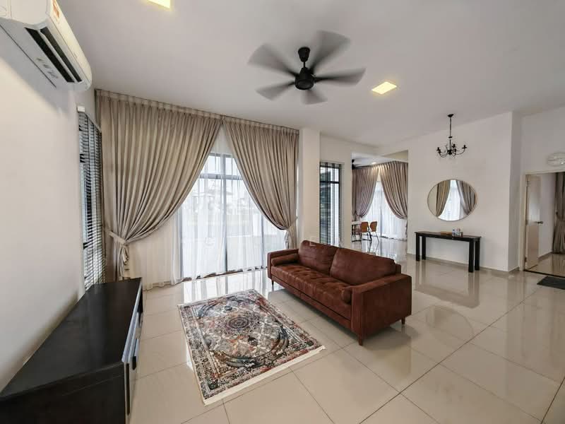 Rumah Berkembar untuk Disewa di Shah Alam (Selangor) - KC Cheah - Living Room - PropertyGuru.com.my
