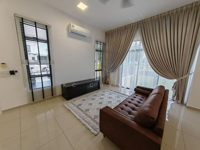 Rumah Berkembar untuk Disewa di Shah Alam (Selangor) - KC Cheah - Living Room - PropertyGuru.com.my