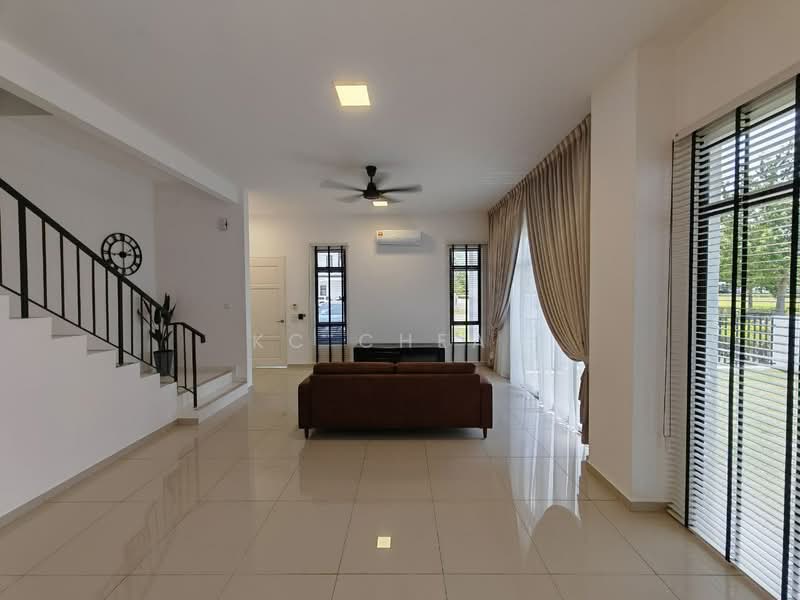 Rumah Berkembar untuk Disewa di Shah Alam (Selangor) - KC Cheah - Living Room - PropertyGuru.com.my