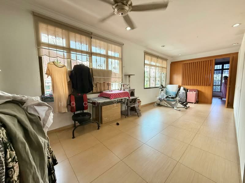 Rumah Berkembar untuk Dijual di Taman Redang (Johor Bahru) - Hooi Yee Lee - Living Room - PropertyGuru.com.my