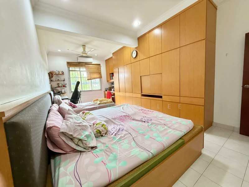 Rumah Berkembar untuk Dijual di Taman Redang (Johor Bahru) - Hooi Yee Lee - Bedroom - PropertyGuru.com.my