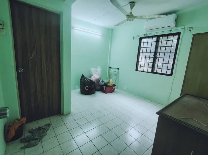 Pangsapuri untuk Dijual di Permai Apartment - BC TAN - Interior - PropertyGuru.com.my