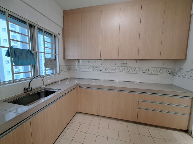 Kondominium untuk Disewa di Casa Damansara - Shanice Low - Kitchen - PropertyGuru.com.my