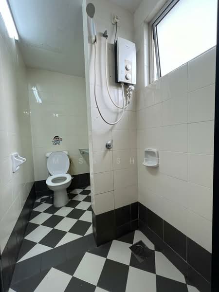 Service Residence for Rent at The Embassy (Bangunan Duta Impian) - Miss Shee - Bathroom - PropertyGuru.com.my