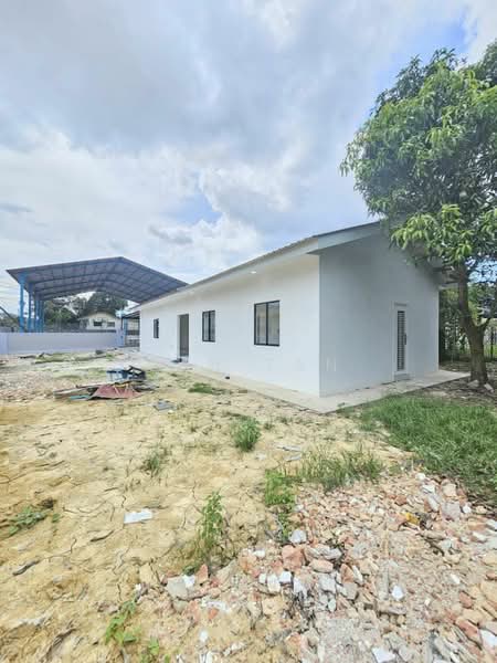 Bungalow for Sale in Kampung Baharu (Gelang Patah) - Win Tan - Exterior - PropertyGuru.com.my