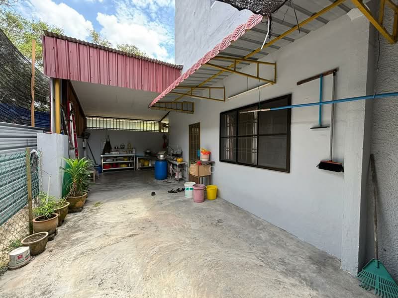 Rumah Berkembar untuk Dijual di Batu Pahat (Johor) - NGO - Exterior - PropertyGuru.com.my