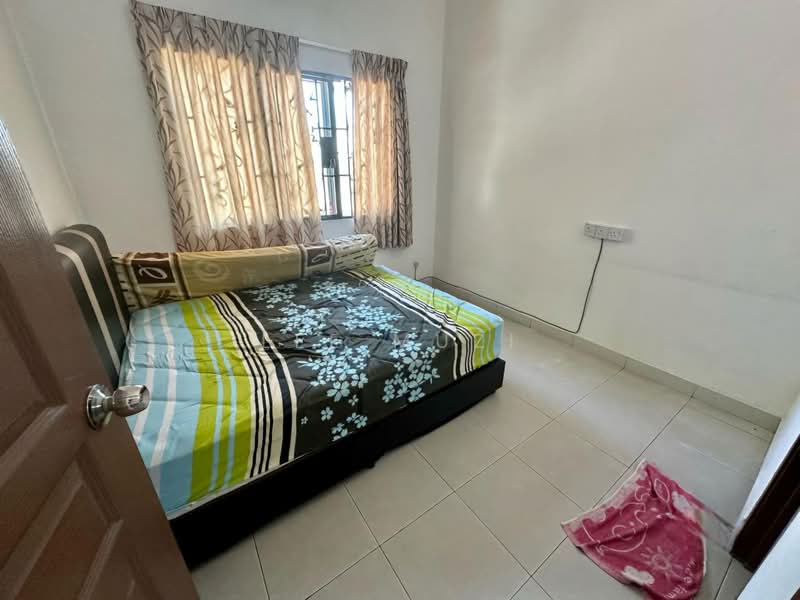 Rumah Teres 1 Tingkat untuk Dijual di Taman Tasek Jaya (Ipoh) - Lee Muzi - Bedroom - PropertyGuru.com.my